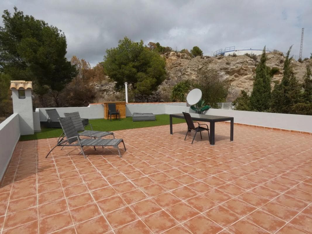 Venta de chalet independiente en Calle Oslo, La Nucia
photo 3