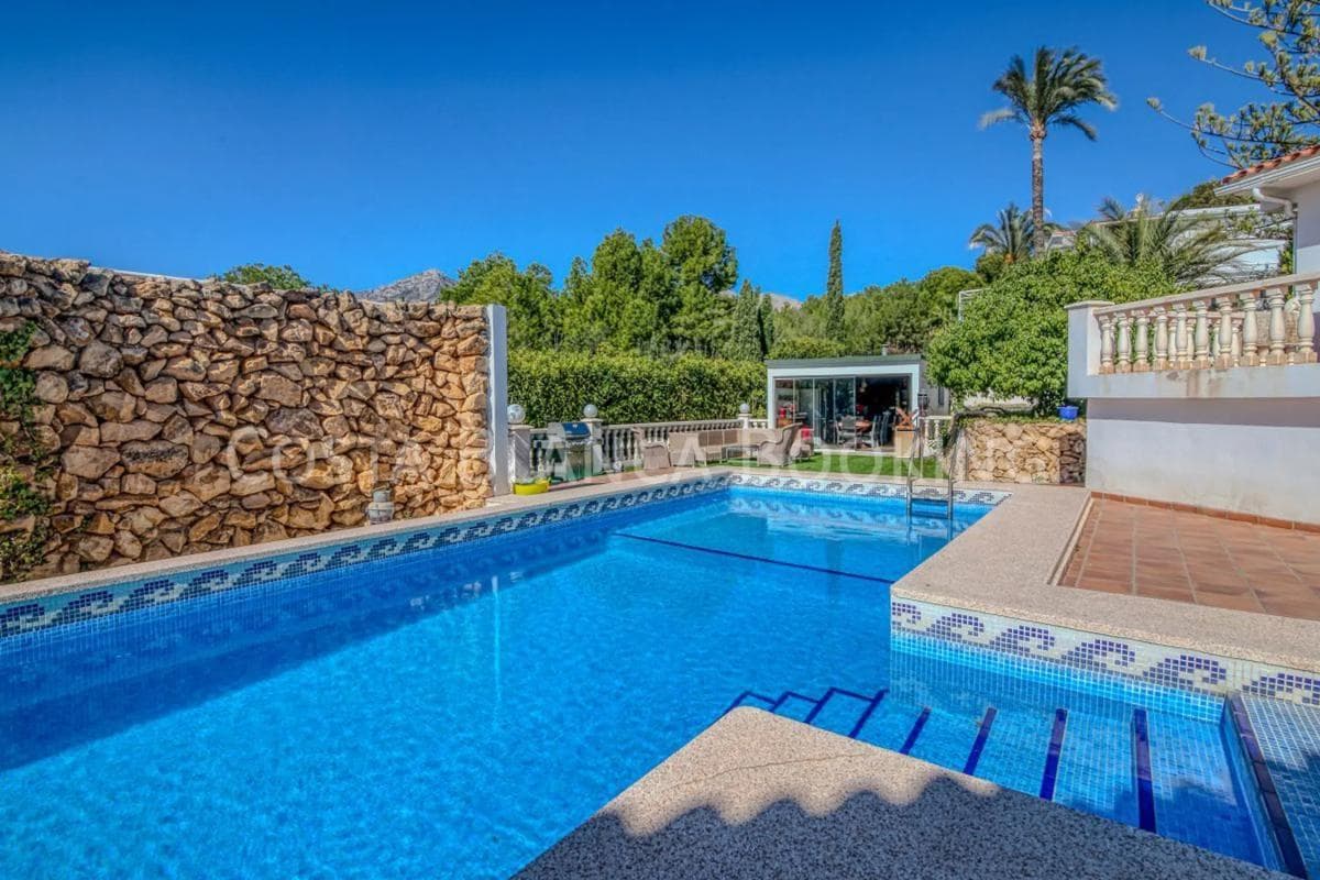 Venta de chalet independiente en Calle Gessami, La Nucia
photo 3