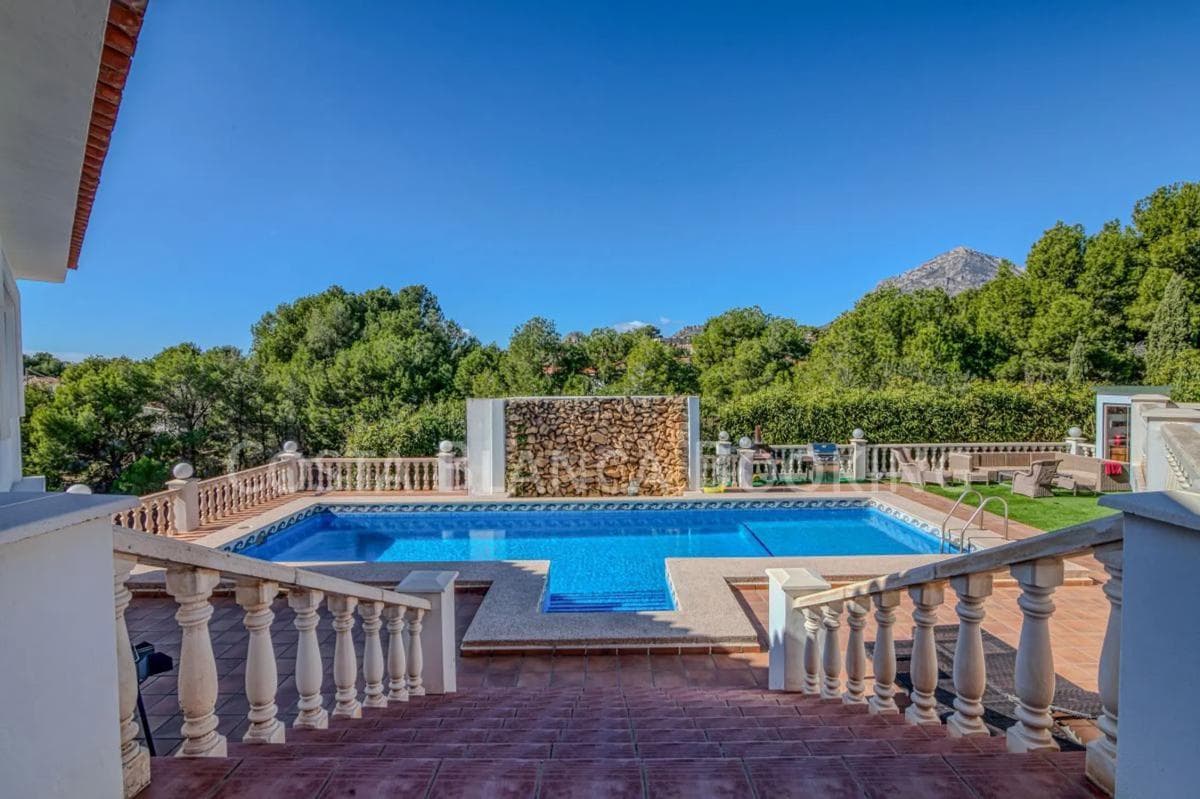 Venta de chalet independiente en Calle Gessami, La Nucia
photo 4