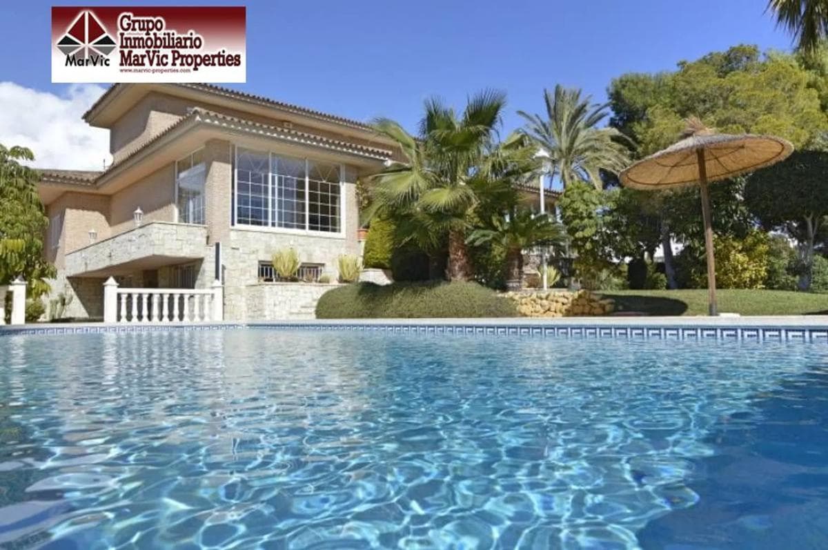 Venta de chalet independiente en Varadero, La Nucia
photo 4