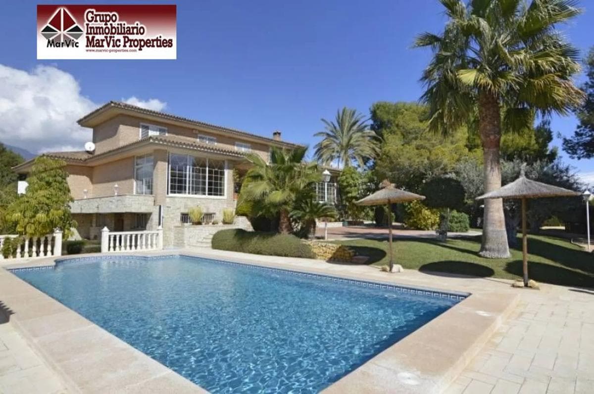 Venta de chalet independiente en Varadero, La Nucia
photo 5
