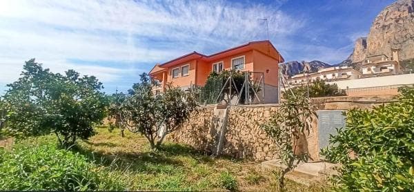 Chalet independiente en venta en Avenida Balcon de Ponoig, Polop
thumbnail 1