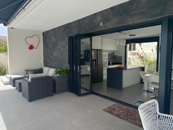 Chalet independiente en venta en Calle Breda s/n, Polop
photo 1