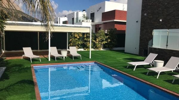Chalet independiente en venta en Calle Florencia, Polop
thumbnail 1