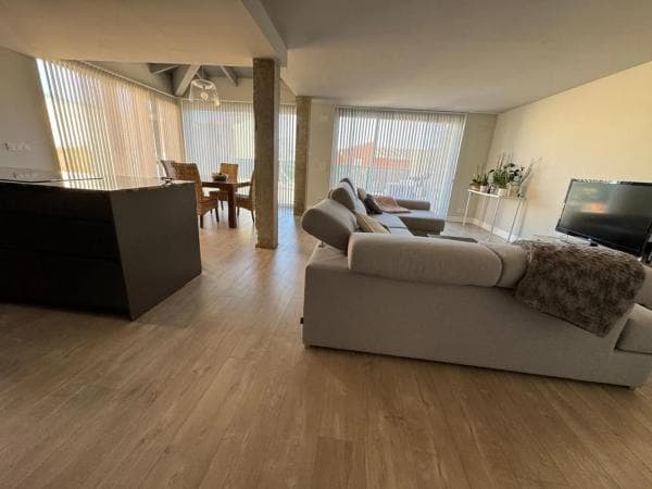 Chalet pareado en calle Puig Campana thumbnail 2