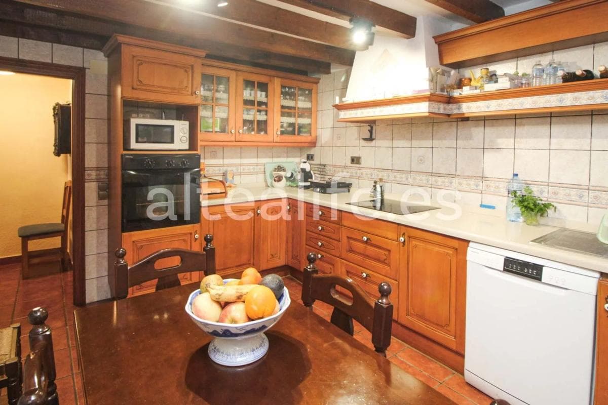 Propiedades en venta y alquiler en España photo 3