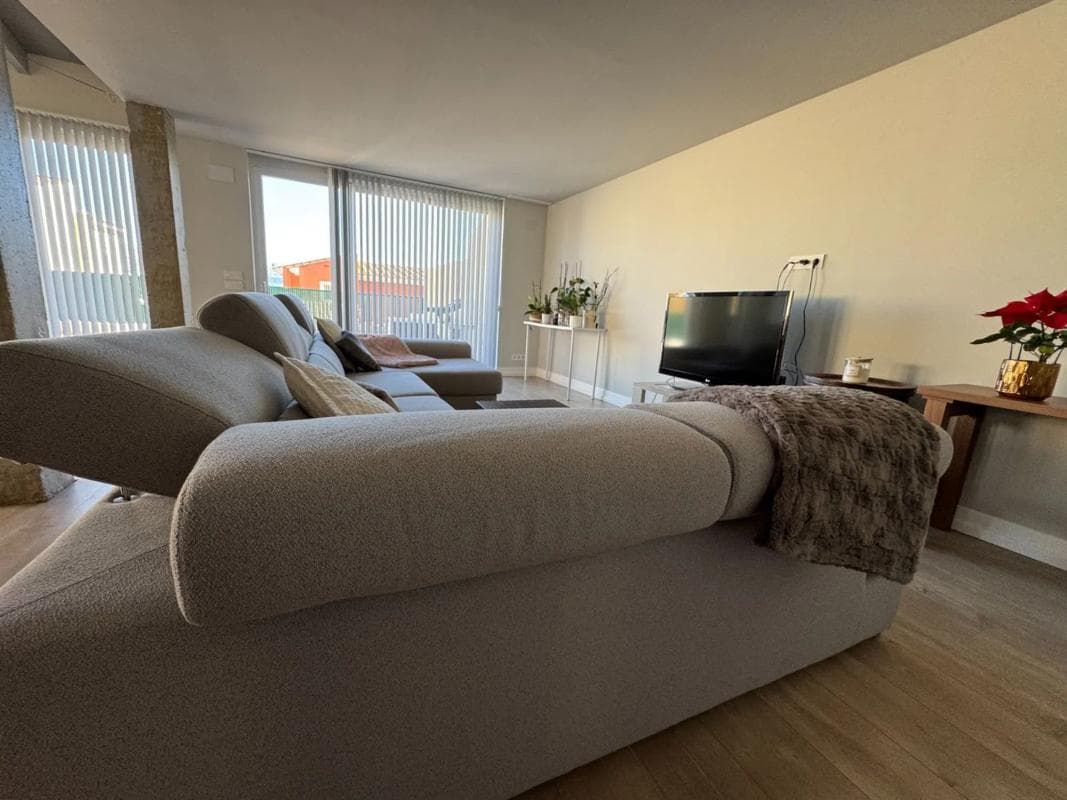 Properties for sale and rent in Spain photo 5