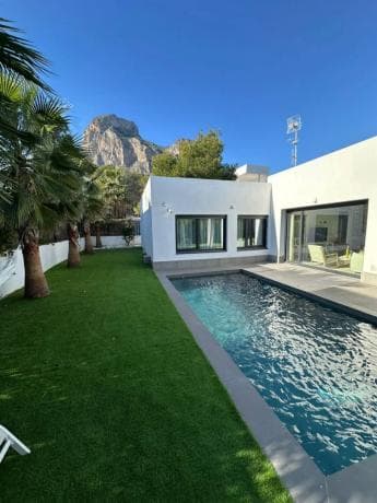 Chalet independiente en venta en Casco urbano, Polop
photo 1