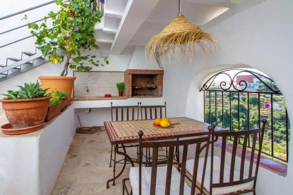 Chalet independiente en venta en Casco urbano, Polop
thumbnail 1