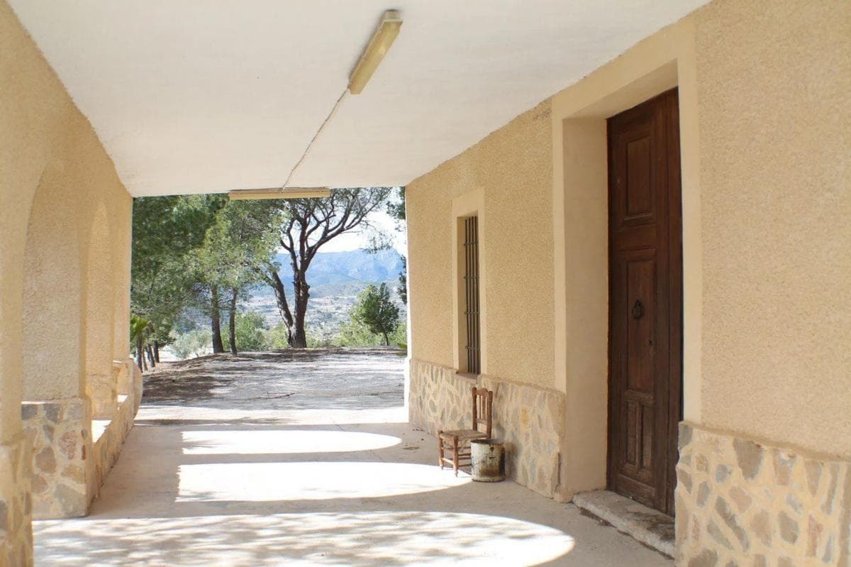 Property photo 3