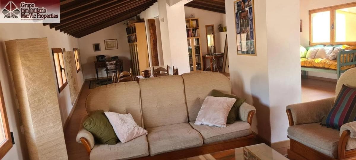 Sale of independent chalet in Sella, Sella
photo 2
