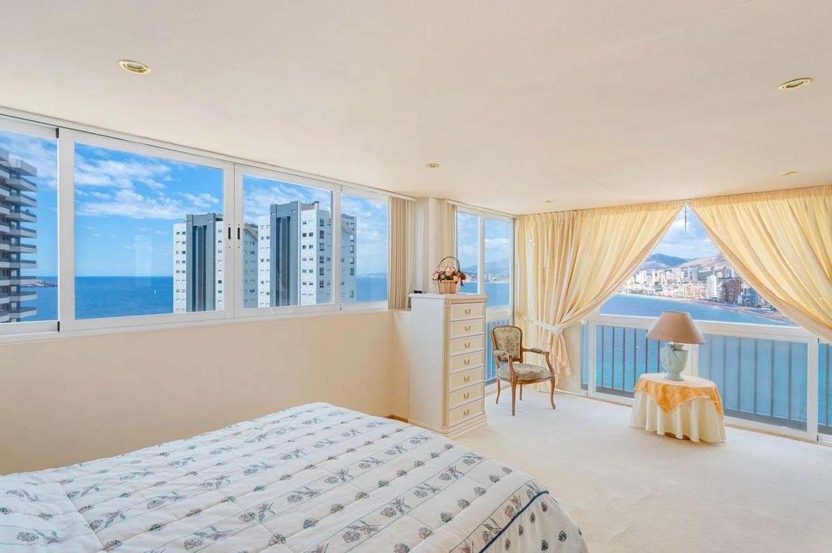 Sale of apartment in Barrio Zona Sierra Helada, Benidorm
photo 3