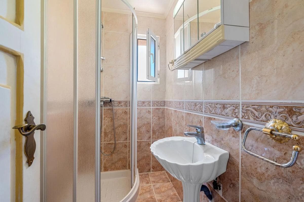 Sale of apartment in Barrio Zona Sierra Helada, Benidorm
photo 5