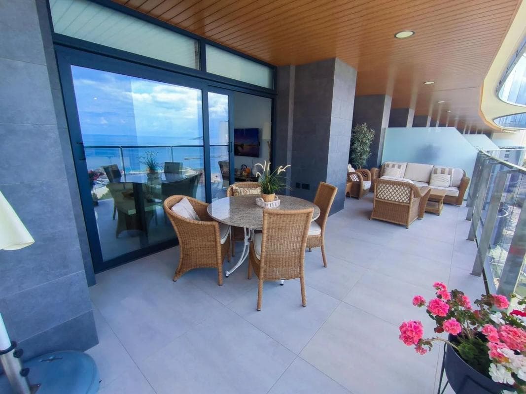 Venta de piso en Playa de Poniente, Benidorm
photo 3