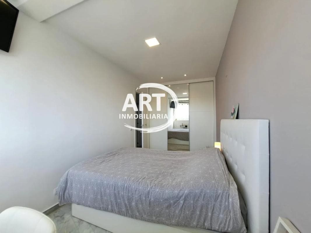 Duplex sale in Playa de Poniente, Benidorm photo 3