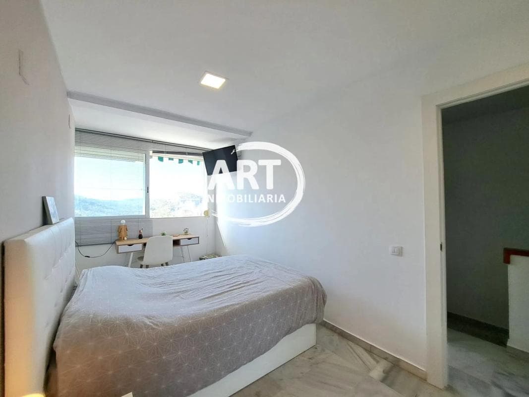 Duplex sale in Playa de Poniente, Benidorm photo 5