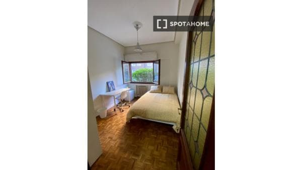 Habitación en piso compartido en alquiler, San Pedro de Deustu photo 1