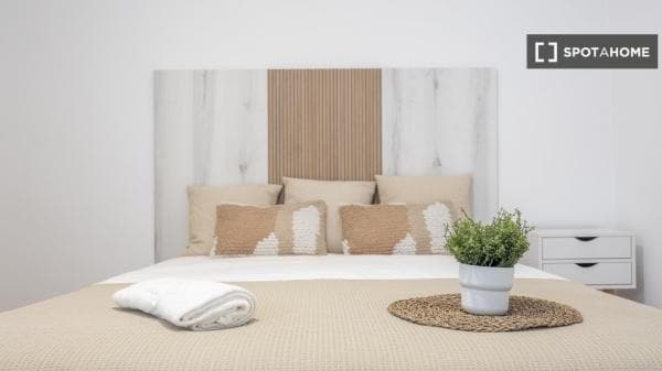Habitación en piso compartido en valència thumbnail 1