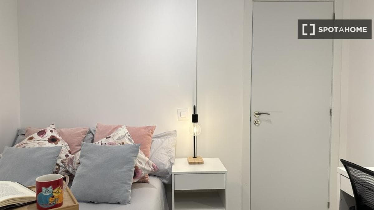 Properties for sale and rent in Spain photo 4
