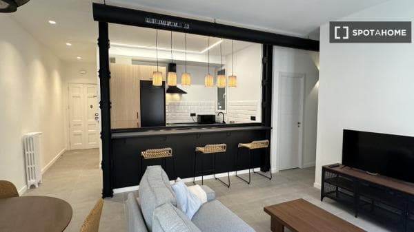 Piso en alquiler en C. de Alonso Cano , Madrid thumbnail 1