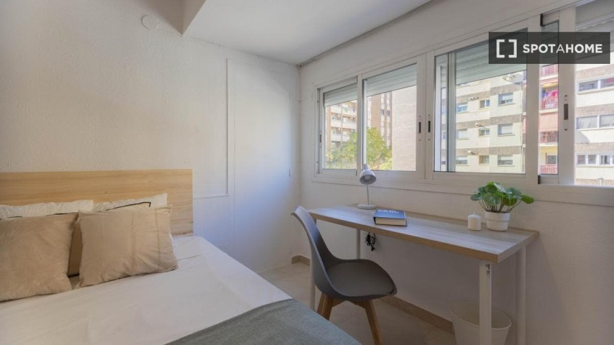 Properties for sale and rent in Spain photo 3