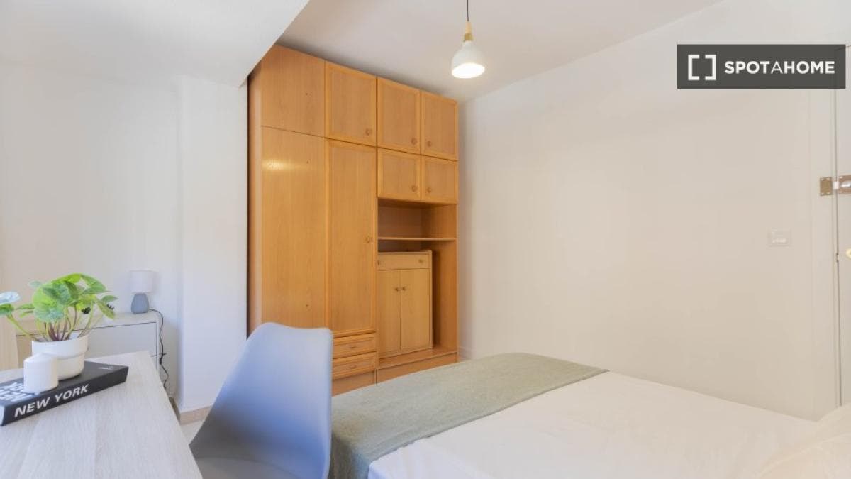 Properties for sale and rent in Spain photo 4