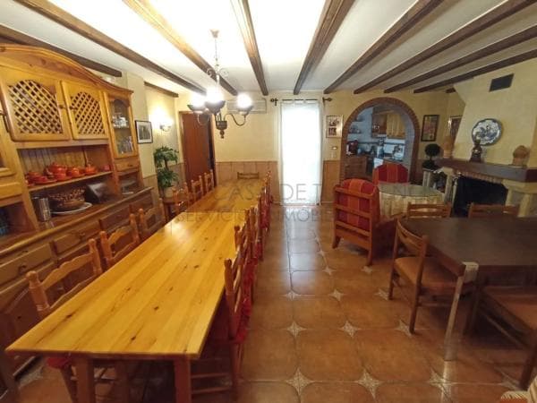 Chalet adosado en venta en Sax , Sax thumbnail 1