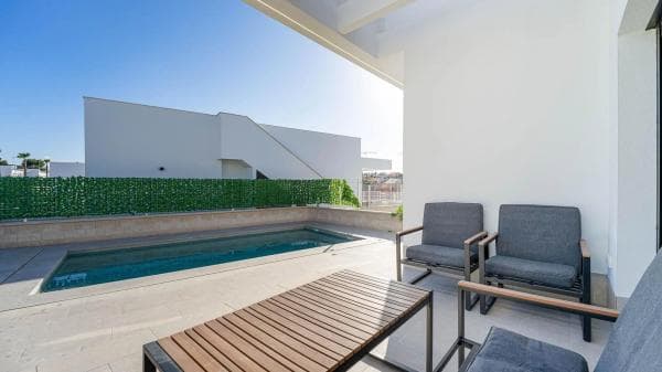 Chalet independiente en venta en Avenida Antonio Pedrera Soler, 17, Algorfa
photo 1