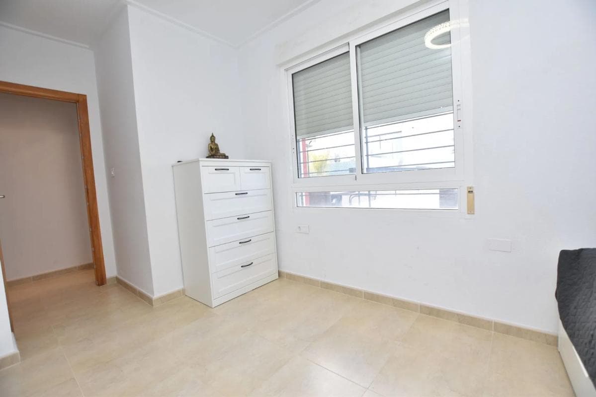 Venta de chalet adosado en Calle San Miguel , Algorfa photo 3