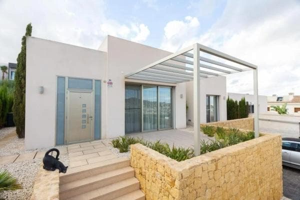 Chalet independiente en venta en Benijofar, Benijofar
photo 1