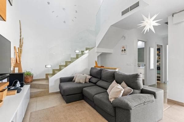 Chalet independiente en venta en Calle Infanta Cristina, 38, Benijofar
thumbnail 2