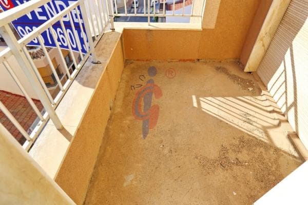 Piso en venta en Calle Luis Rivera, 36, Guardamar del Segura
thumbnail 1