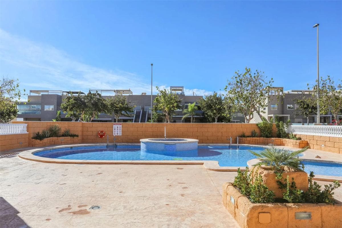Venta de chalet adosado en Calle Virgen de la Asunción , Pilar de la Horadada photo 4