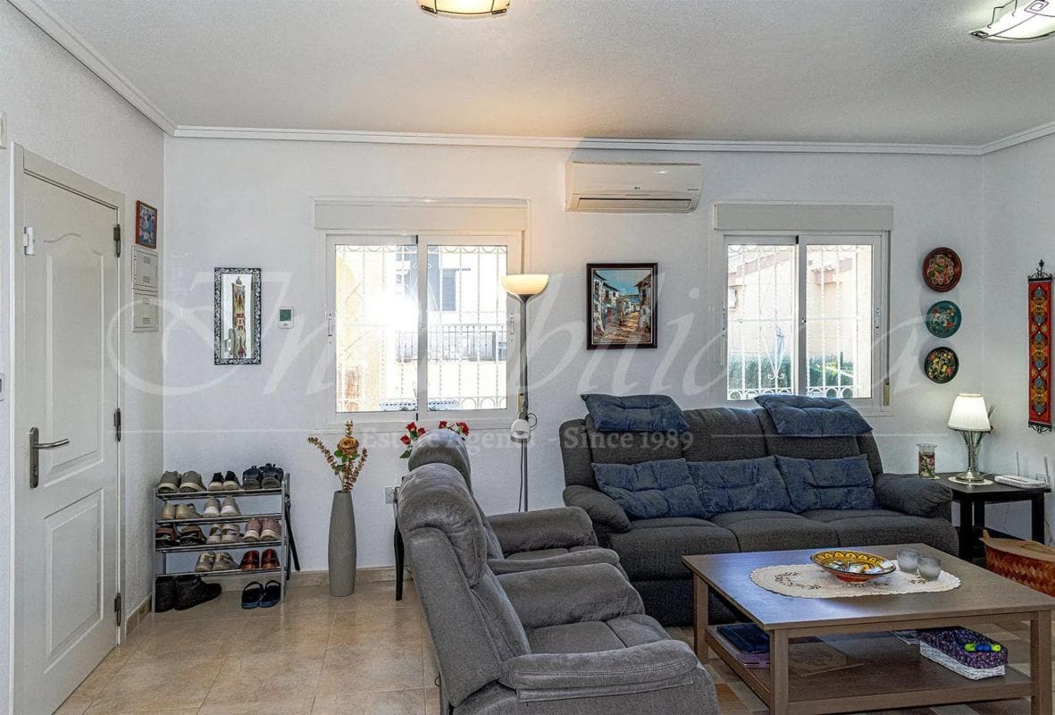 Venta de chalet independiente en Calle los Arcos s/n, Rojales
photo 4