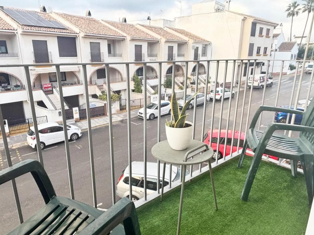 Venta de piso en Calle Juan XXIII, San Miguel de Salinas
photo 3
