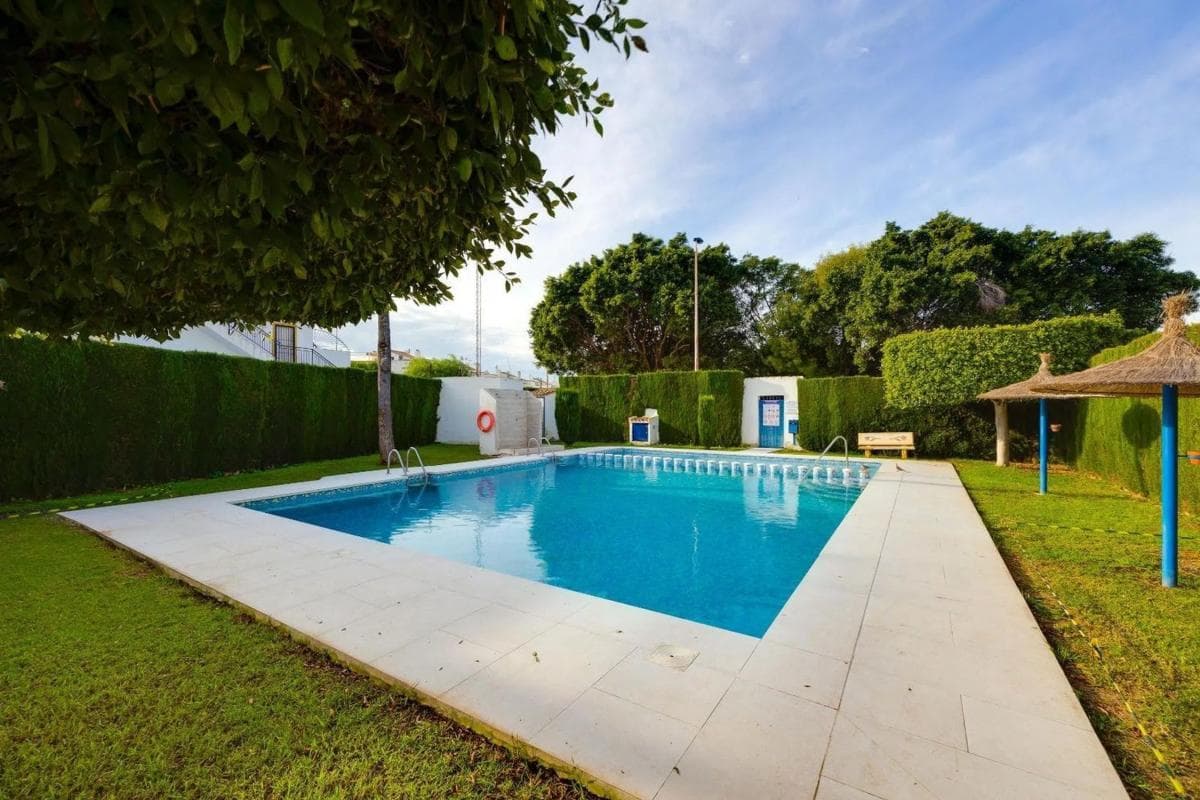 Venta de chalet independiente en Barrio La Siesta - El Salado - Torreta, Torrevieja
photo 5