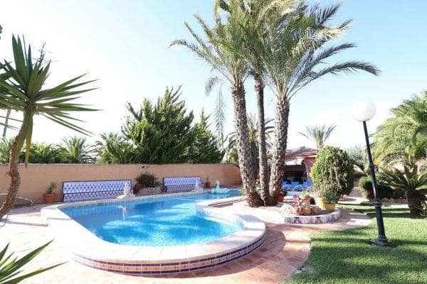 Chalet independiente en venta en Barrio La Siesta - El Salado - Torreta, Torrevieja
thumbnail 2