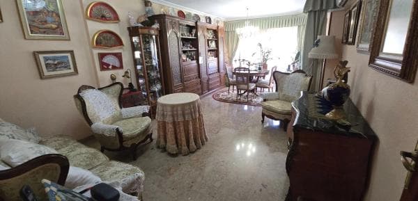 Piso en venta en AV DR GADEA, Alicante / Alacant
photo 1