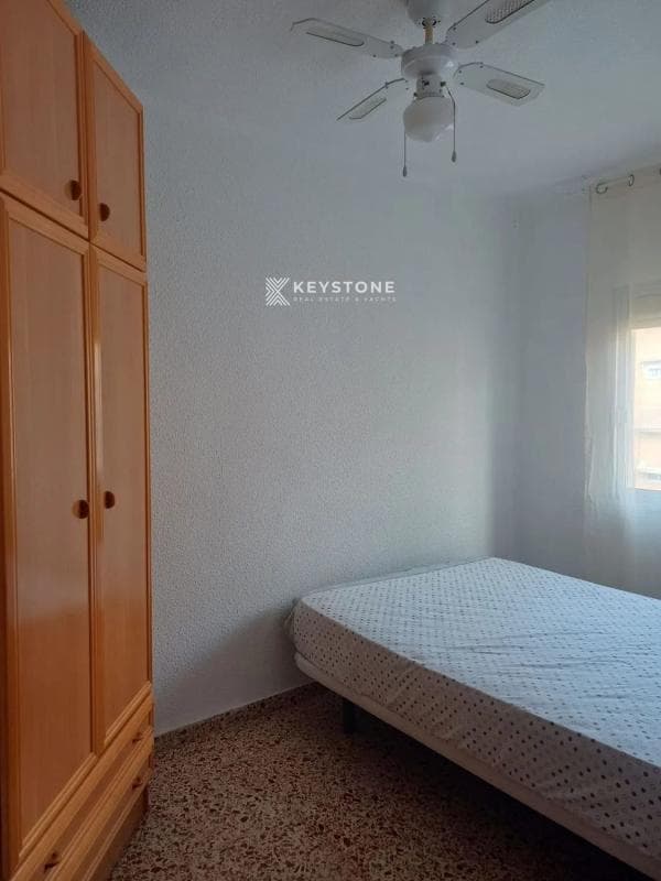Sale of apartment in Calle Doctor Buades, Alicante
photo 5
