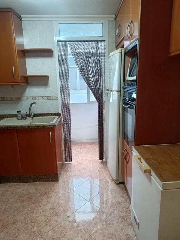 Venta de piso en Plaza Alcalde Felipe Mallol, San Vicente del Raspeig
photo 2