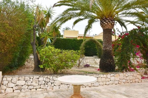 Chalet independiente en venta en Cala Advocat - Baladrar, Benissa
thumbnail 1