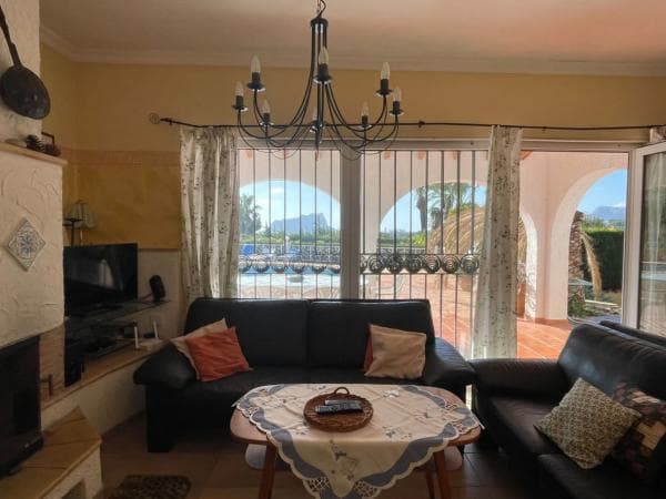 Chalet independiente en venta en Cala Advocat - Baladrar, Benissa
photo 1