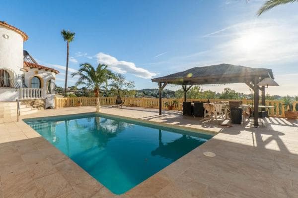 Chalet independiente en venta en Cala Advocat - Baladrar, Benissa
photo 1