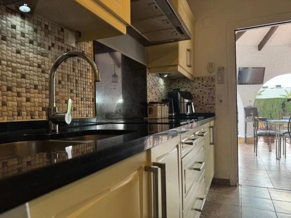 Chalet independiente en venta en Cala Advocat - Baladrar, Benissa
photo 1