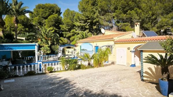 Chalet independiente en venta en Cala Advocat - Baladrar, Benissa
thumbnail 1