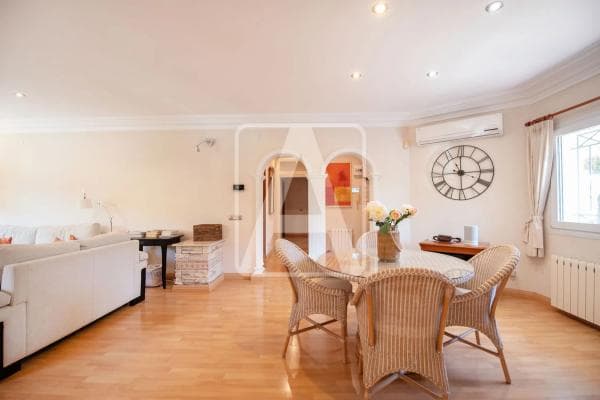 Chalet independiente en venta en Cometa-Carrió, Calpe
thumbnail 2