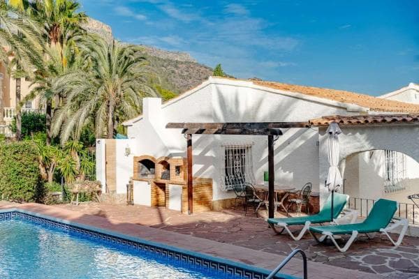 Chalet independiente en venta en maryvilla, Calpe
thumbnail 2