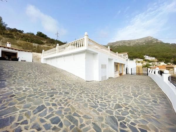 Chalet independiente en venta en Gargasindi, Calpe
thumbnail 1