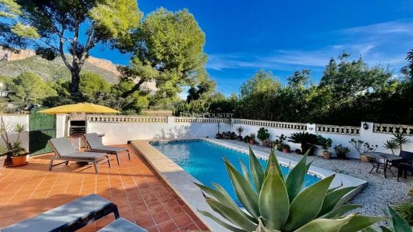 Independent chalet for sale in La Xara - La Sella - Jesús Pobre, Denia
thumbnail 1