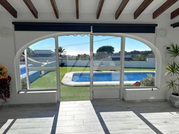 Chalet independiente en venta en Benimeit-Tabaira, Moraira
photo 1